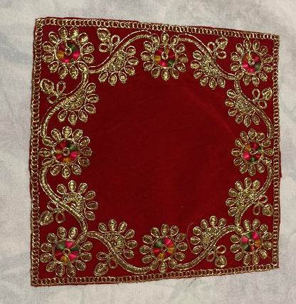 Red Velvet Zari Aasan (25x25cm)