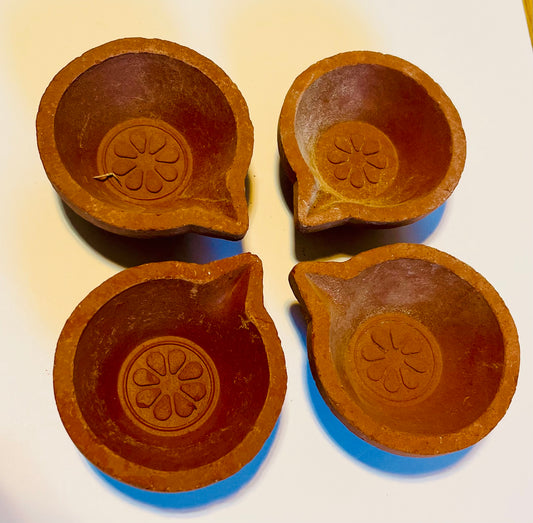 Clay Diyas Medium Size Without Colour(4pcs)