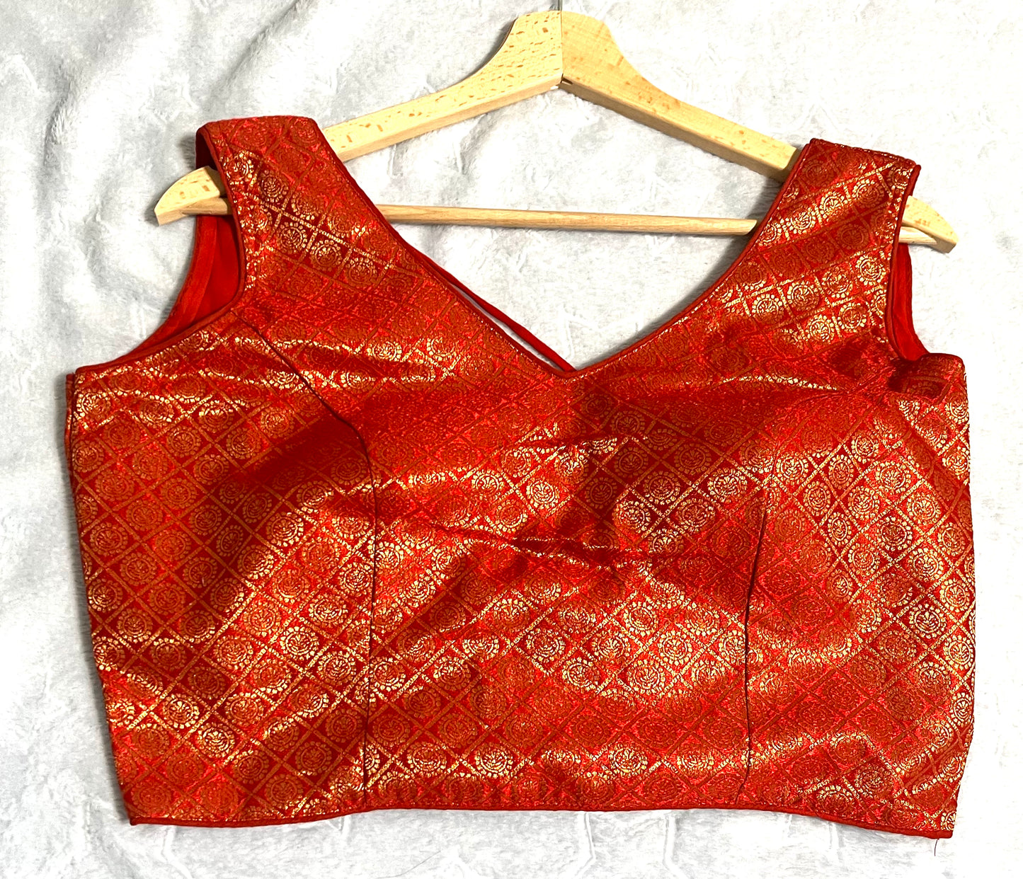 Women Silk Sleeveless Blouse Red (Size 38) with Padded