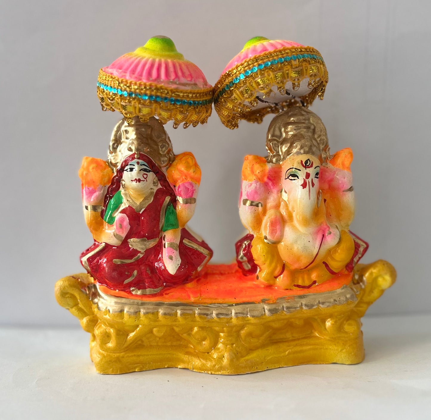 Lord Laxmi Ganesh attached Murti Multicolour Moti (14cm)