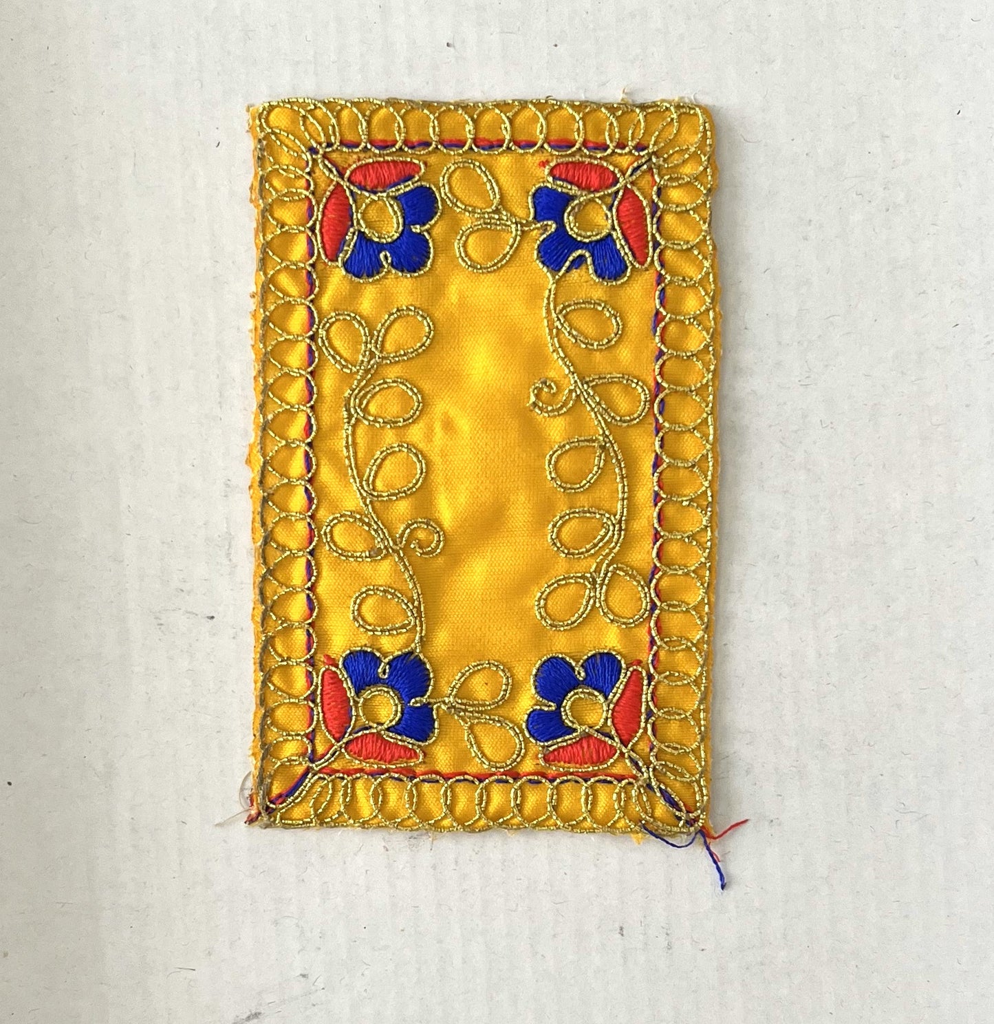 Silk Aasan (12x8cm)