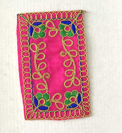 Silk Aasan (12x8cm)