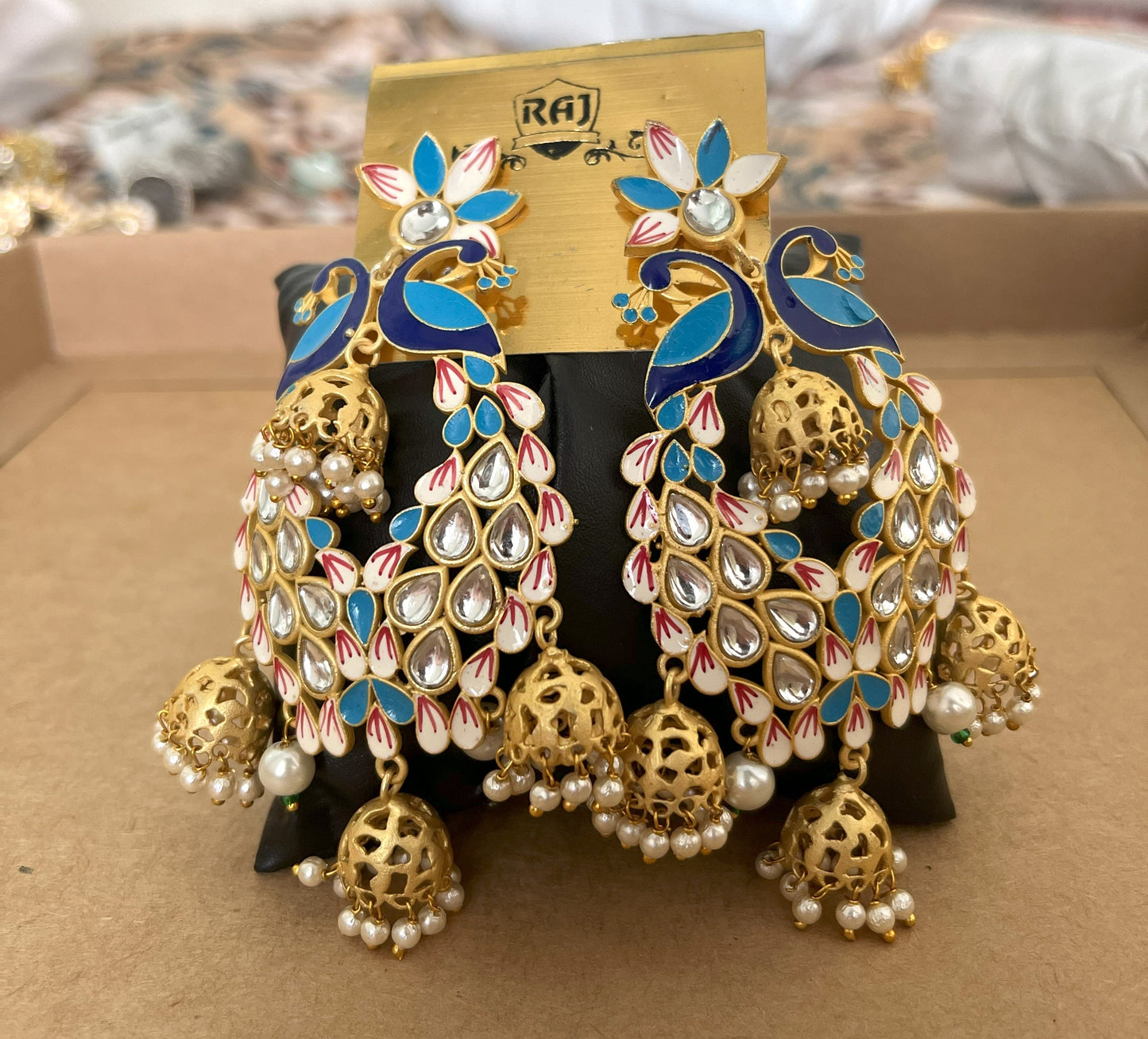 Páv Kundan Jhumka